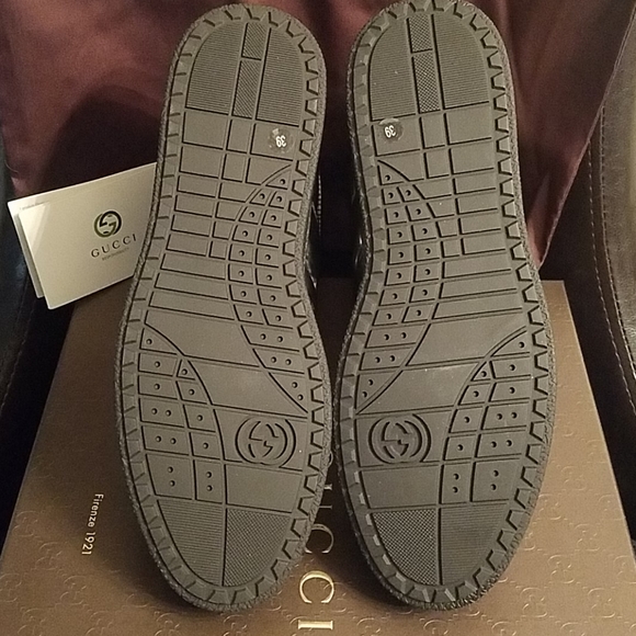 Gucci Sneakers - Picture 5 of 10